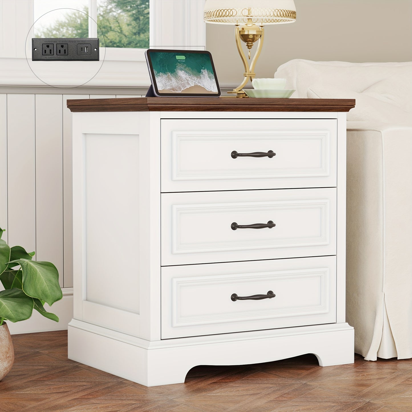 [Nightstand with Charging] Farmhouse Nightstand with Charging Station, White Bedside Table with 3 Drawers, Modern Side End Table for Bedroom, Living Room