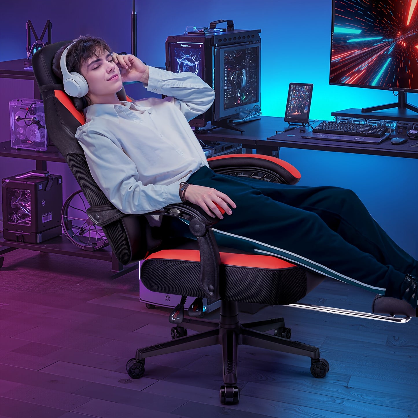 Big And Tall Gaming Chair, Video Game Chair with Footrest And Massage Lumbar Support, 400Lb Capacity Office Chair, Ergonomic Computer Chair Height Adjustable with Swivel Seat And Headrest for Adults
