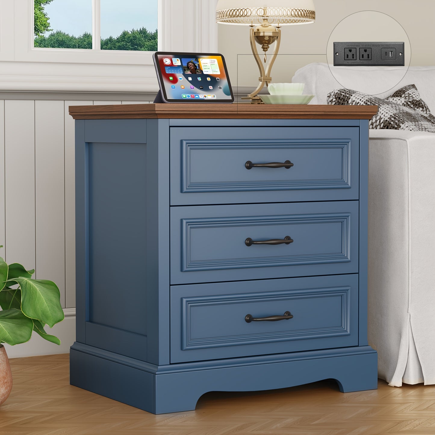 [Nightstand with Charging] Farmhouse Nightstand with Charging Station, White Bedside Table with 3 Drawers, Modern Side End Table for Bedroom, Living Room