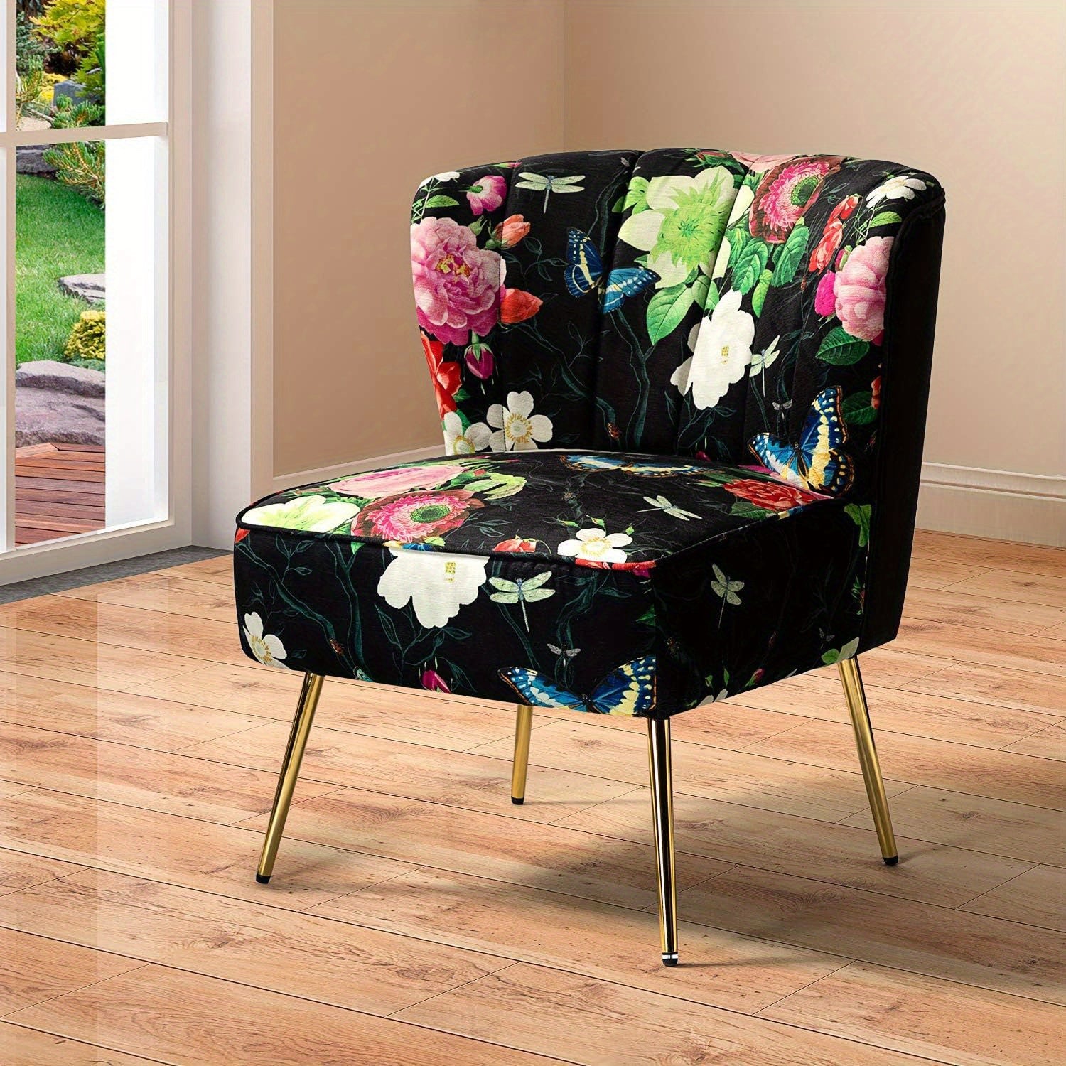 Accent Chair shown in the S1-black option
